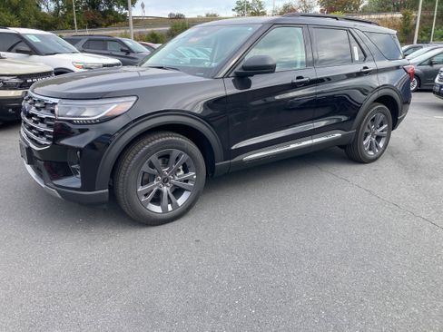 New 2025 Ford Explorer Active w/ Active Comfort Package image 22