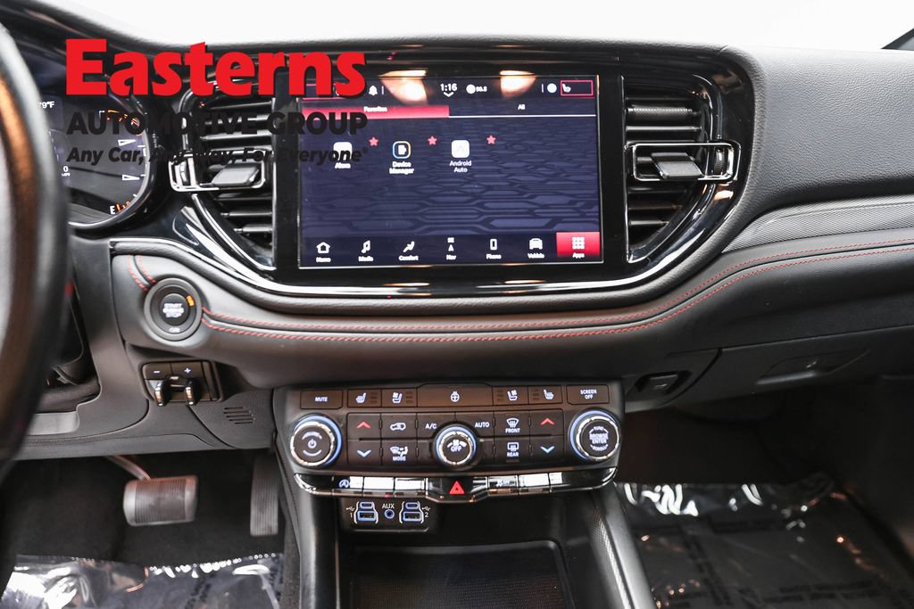 Used 2024 Dodge Durango GT RWD image 13