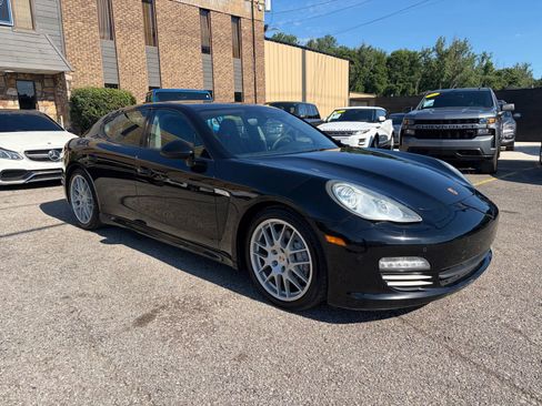 Used 2011 Porsche Panamera 4 AWD/4WD image 3