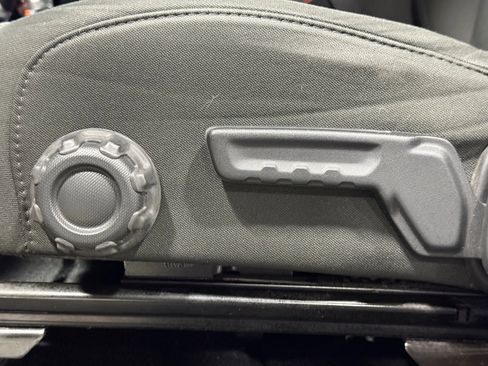 Used 2018 Jeep Wrangler Unlimited Sport S image 20