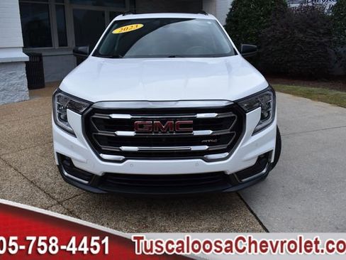 Used 2023 GMC Terrain AT4 w/ Infotainment Package II image 4