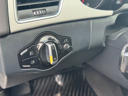 Used 2010 Audi A4 2.0T Premium image 26