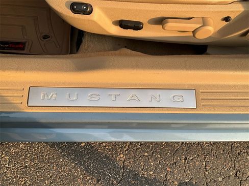 Used 2006 Ford Mustang GT image 22