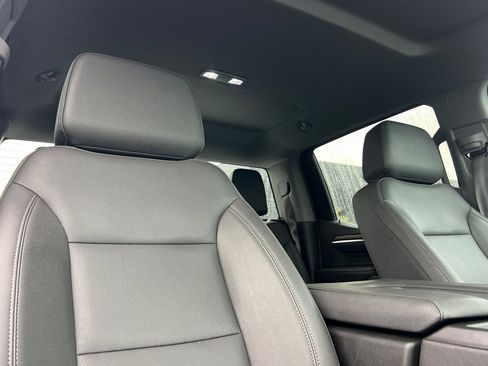 Used 2024 GMC Sierra 1500 SLT image 19