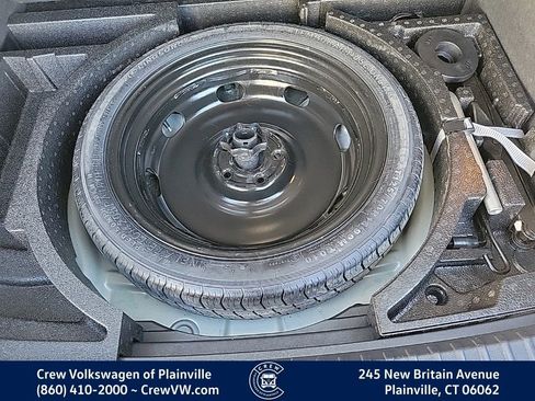 Certified 2022 Volkswagen Taos SE w/ Panoramic Sunroof Package image 52