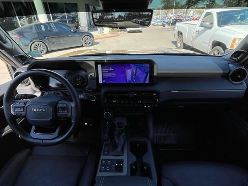 Used 2024 Toyota Land Cruiser image 11