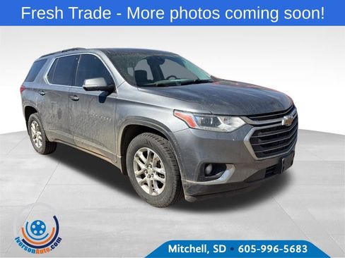 Used 2020 Chevrolet Traverse LT w/ Driver Confidence II Package image 1