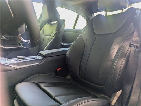 Used 2025 BMW 330i 330i image 4