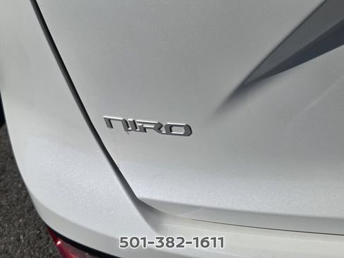 Used 2025 Kia Niro LX FWD image 10