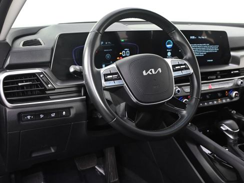 Used 2025 Kia Telluride S AWD/4WD image 12