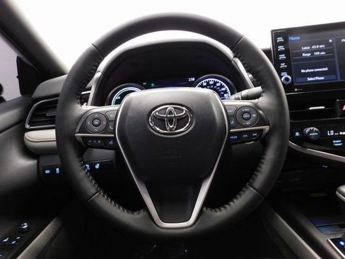 Used 2023 Toyota Camry XLE image 37