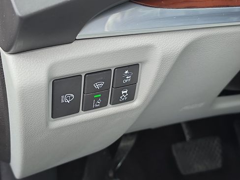 Used 2016 Acura MDX w/ Technology Package AWD/4WD image 28