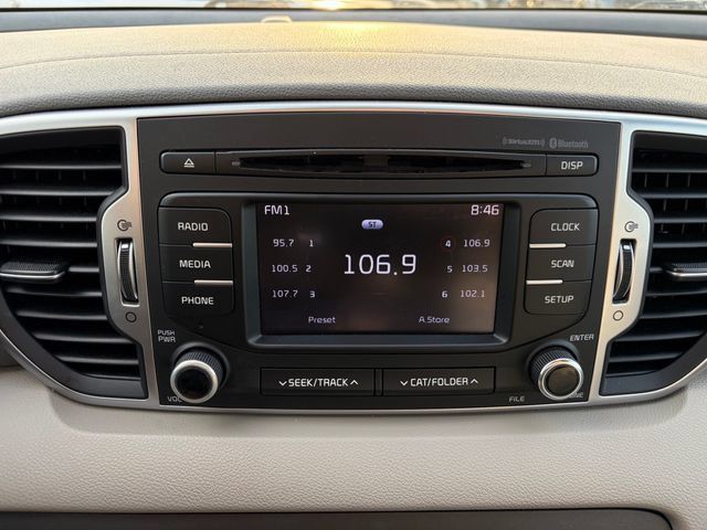 Used 2017 Kia Sportage LX AWD/4WD image 10