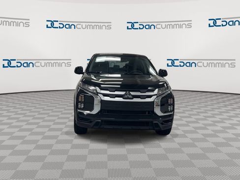 Used 2024 Mitsubishi Outlander Sport SE AWD/4WD image 3