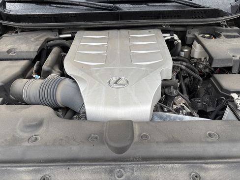 Used 2023 Lexus GX 460 Premium w/ Accessory Package AWD/4WD image 34
