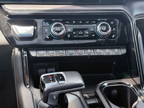 Used 2022 GMC Sierra 1500 AT4X AWD/4WD image 11