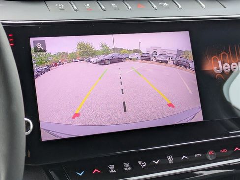 New 2026 Jeep Grand Cherokee Altitude AWD/4WD image 19