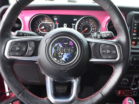 Used 2022 Jeep Wrangler Unlimited Rubicon w/ Cold Weather Group image 13