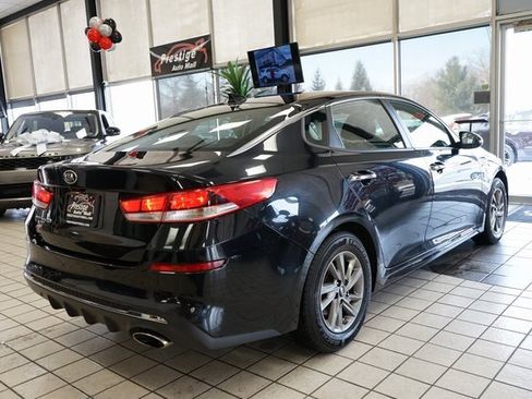 Used 2020 Kia Optima LX image 15