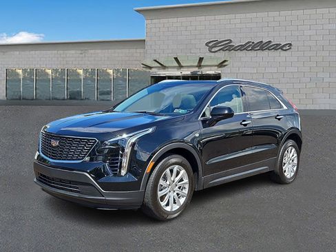 Certified 2023 Cadillac XT4 Luxury w/ Cold Weather Package AWD/4WD image 1