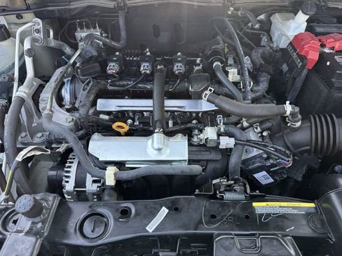 Used 2025 Nissan Versa S FWD image 30