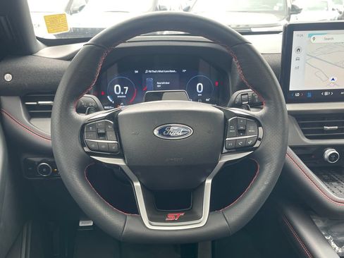 Used 2025 Ford Explorer ST AWD/4WD image 27