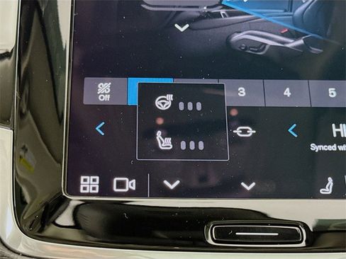 Certified 2025 Volvo XC90 B6 Plus w/ Protection Package Premier image 20