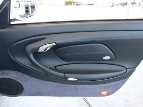 Used 2002 Porsche 911 Cabriolet image 42