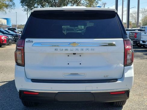 Certified 2022 Chevrolet Suburban LT w/ Luxury Package image 8