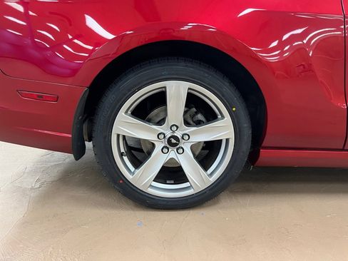 Used 2013 Ford Mustang GT Premium w/ Comfort Pkg image 27