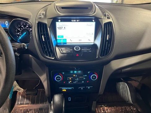 Used 2018 Ford Escape SE w/ SE Sync 3 Package image 29