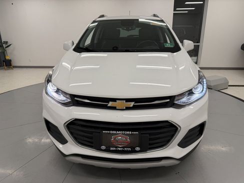 Used 2018 Chevrolet Trax LT w/ LT Convenience Package image 53
