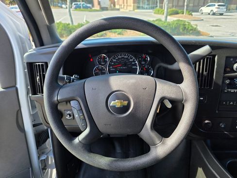 Used 2024 Chevrolet Express 2500 w/ Driver Convenience Package image 17