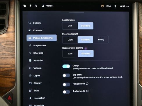 Used 2018 Tesla Model X 100D image 25