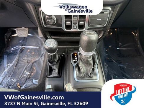 Used 2025 Jeep Wrangler Sahara w/ Safety Group image 26