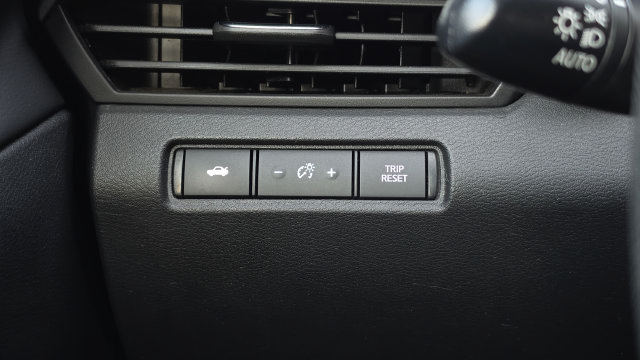 Used 2023 Nissan Altima 2.5 SV FWD image 12
