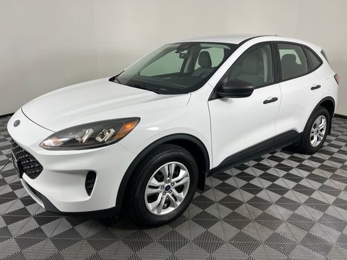 Used 2022 Ford Escape S AWD/4WD image 8