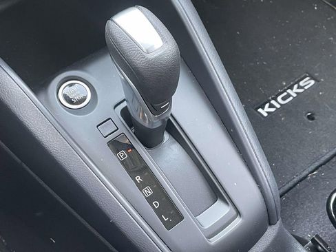 Used 2025 Nissan Kicks Play S image 30