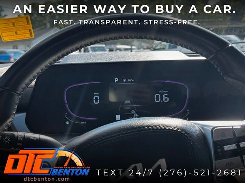 Used 2024 Kia Telluride LX AWD/4WD image 17