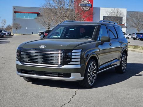 New 2026 Hyundai Palisade Calligraphy FWD image 3