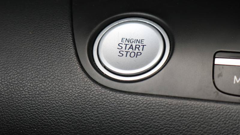 Used 2023 Hyundai Elantra SEL w/ Convenience Package FWD image 11