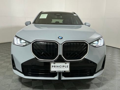 Certified 2025 BMW X3 xDrive30i w/ Premium Package AWD/4WD image 3