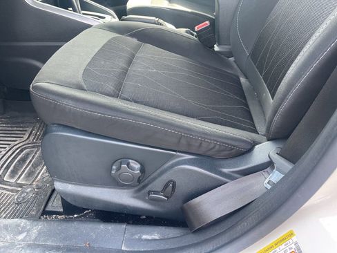 Used 2018 Ford EcoSport SE w/ SE Convenience Package image 17