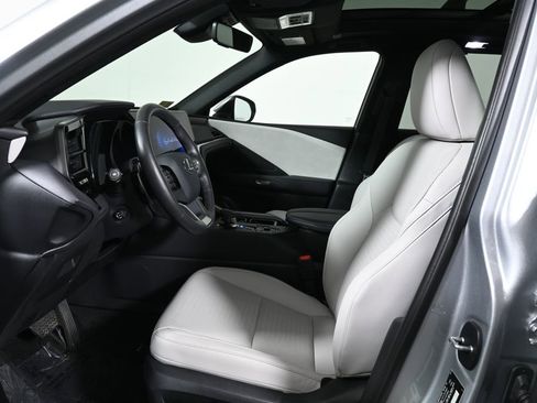 Used 2025 Lexus TX 350 AWD w/ Technology Package image 3