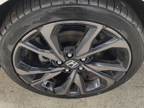 Used 2019 Honda Civic Sport image 29