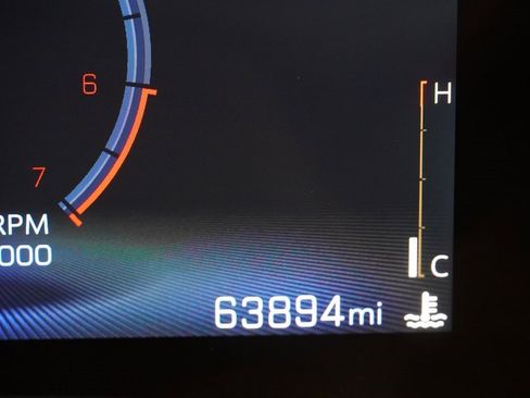 Used 2024 Chevrolet Trax RS w/ Sunroof Package image 5