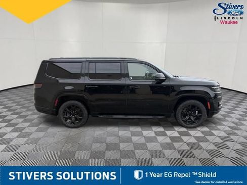 Used 2024 Jeep Wagoneer Series II AWD/4WD image 5