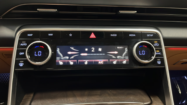 Used 2024 Genesis GV80 3.5T Prestige Signature AWD/4WD image 18