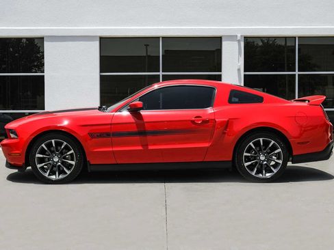 Used 2011 Ford Mustang GT Premium w/ 402A Rapid Spec Order Code RWD image 11