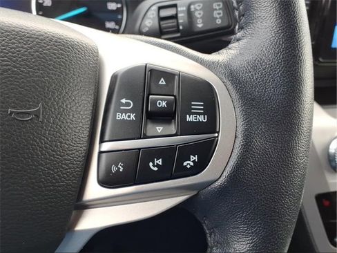 Used 2022 Ford Explorer XLT w/ Equipment Group 202A image 26